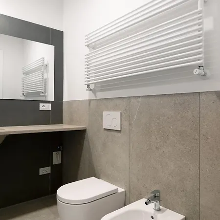 Le Dodici Porte - Porta Lame 3 By District Apartment