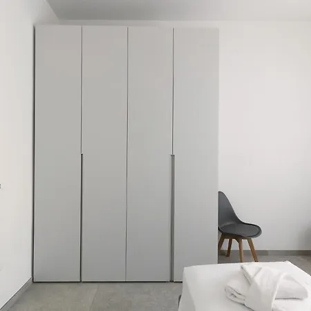 アパート Le Dodici Porte - Porta Lame 3 By District