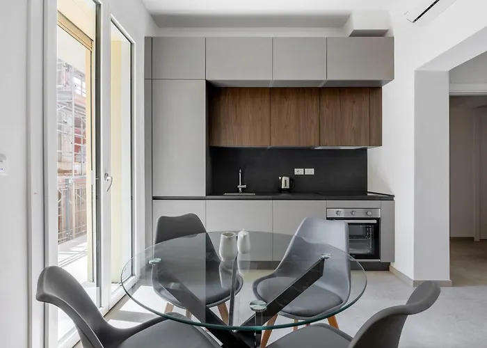 Le Dodici Porte - Porta Lame 3 By District Apartman *